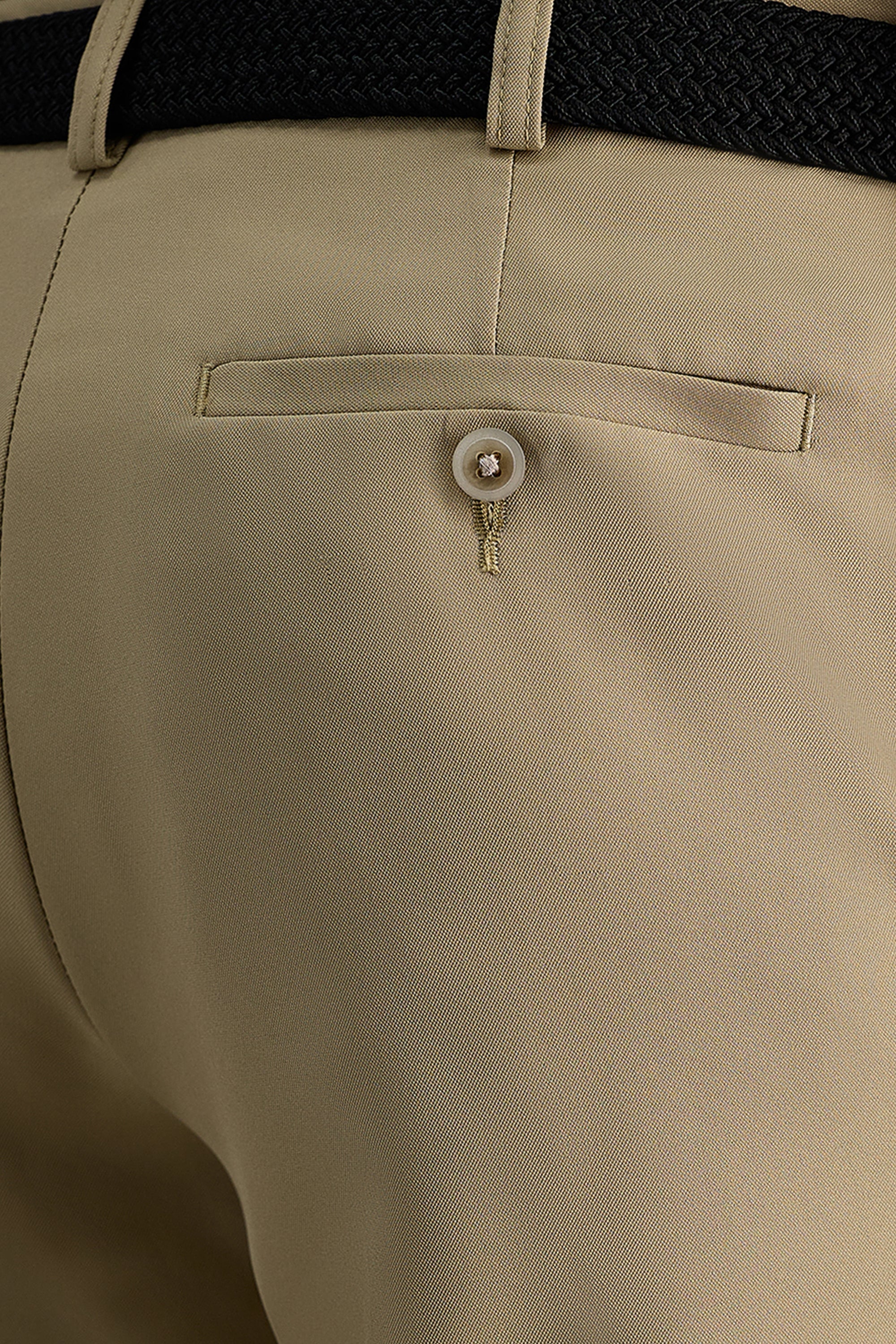 Cool 18® Pro Short - Image 12