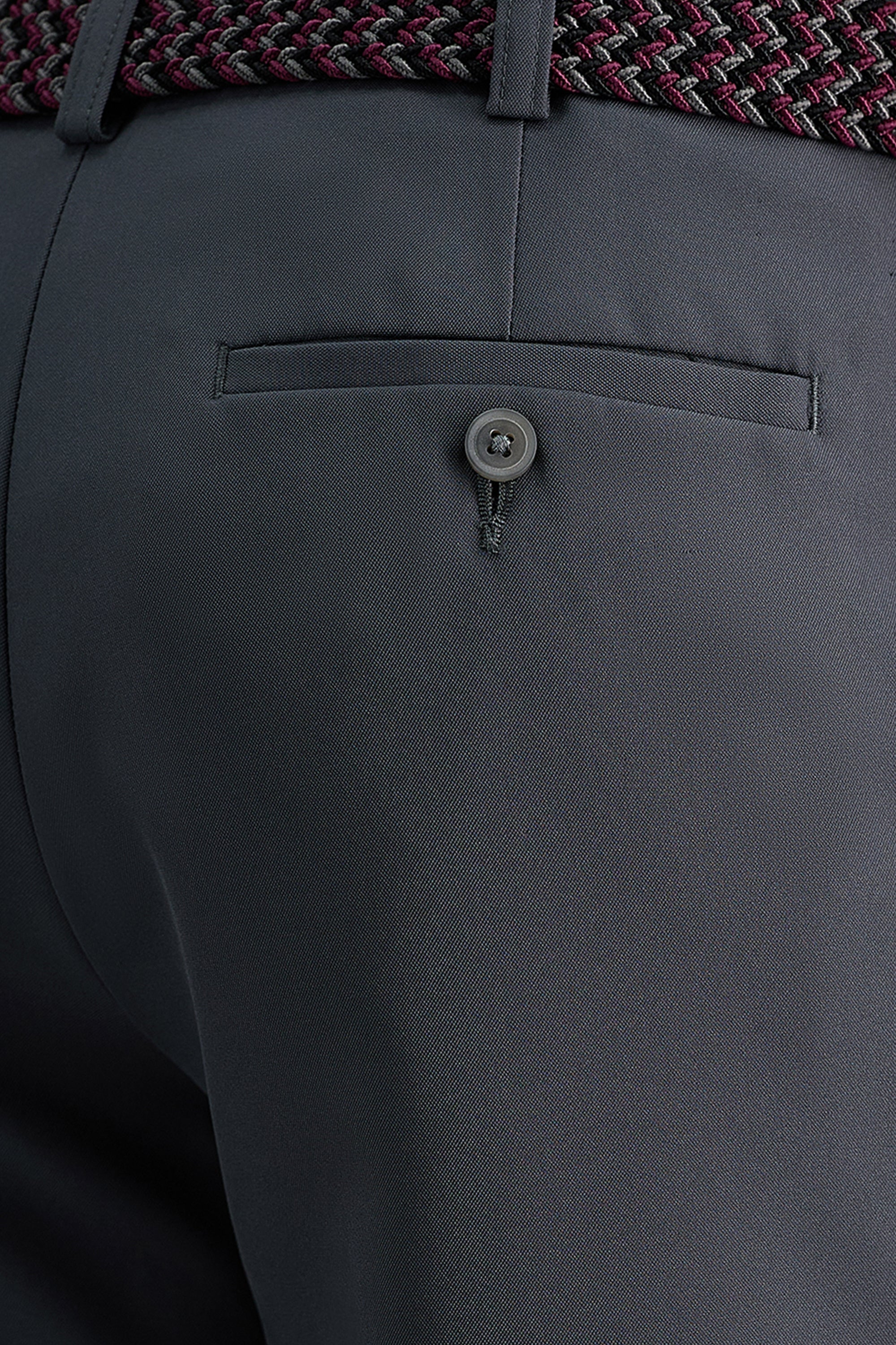 Cool 18® Pro Short - Image 17