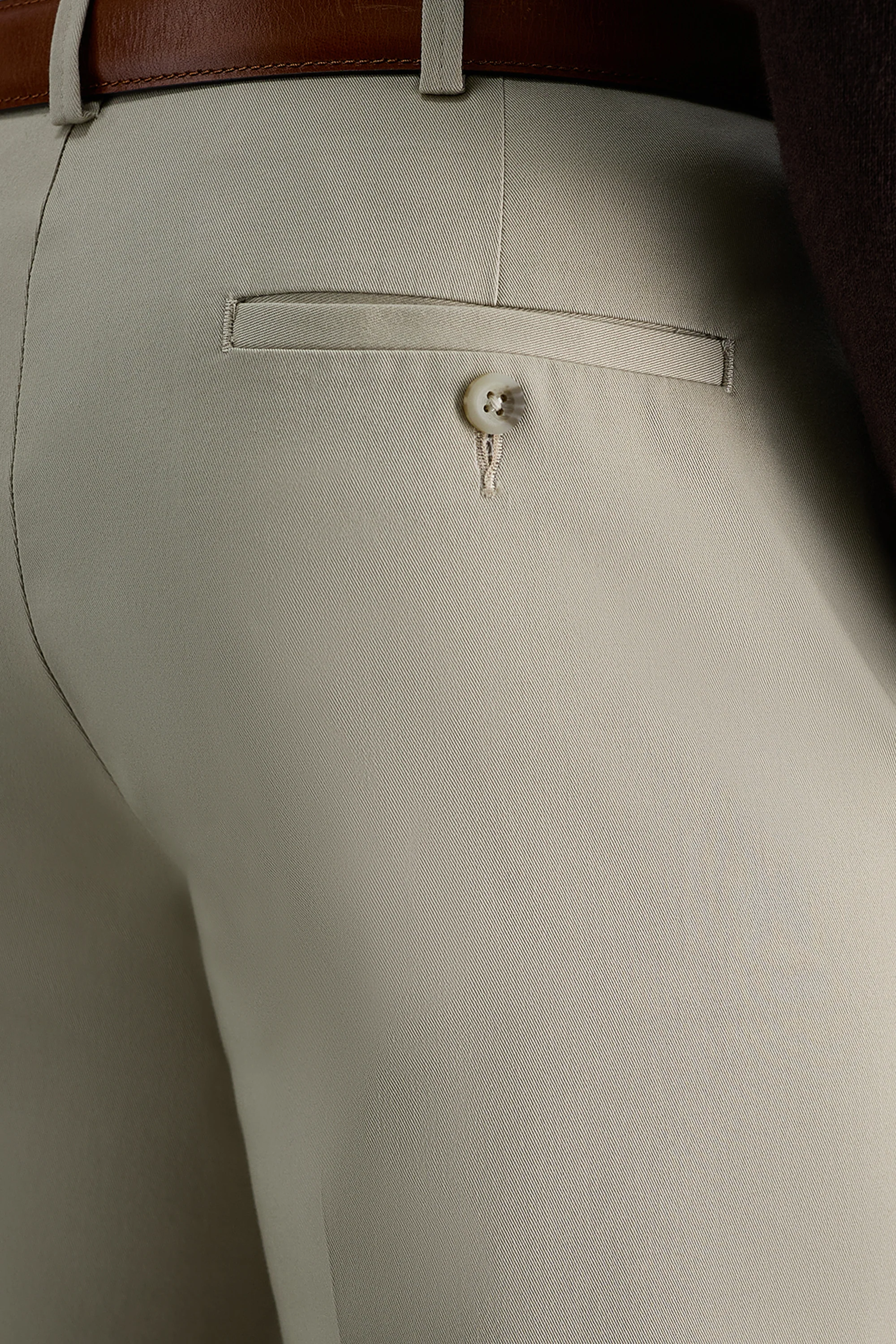 Iron Free Premium Khaki - Image 13