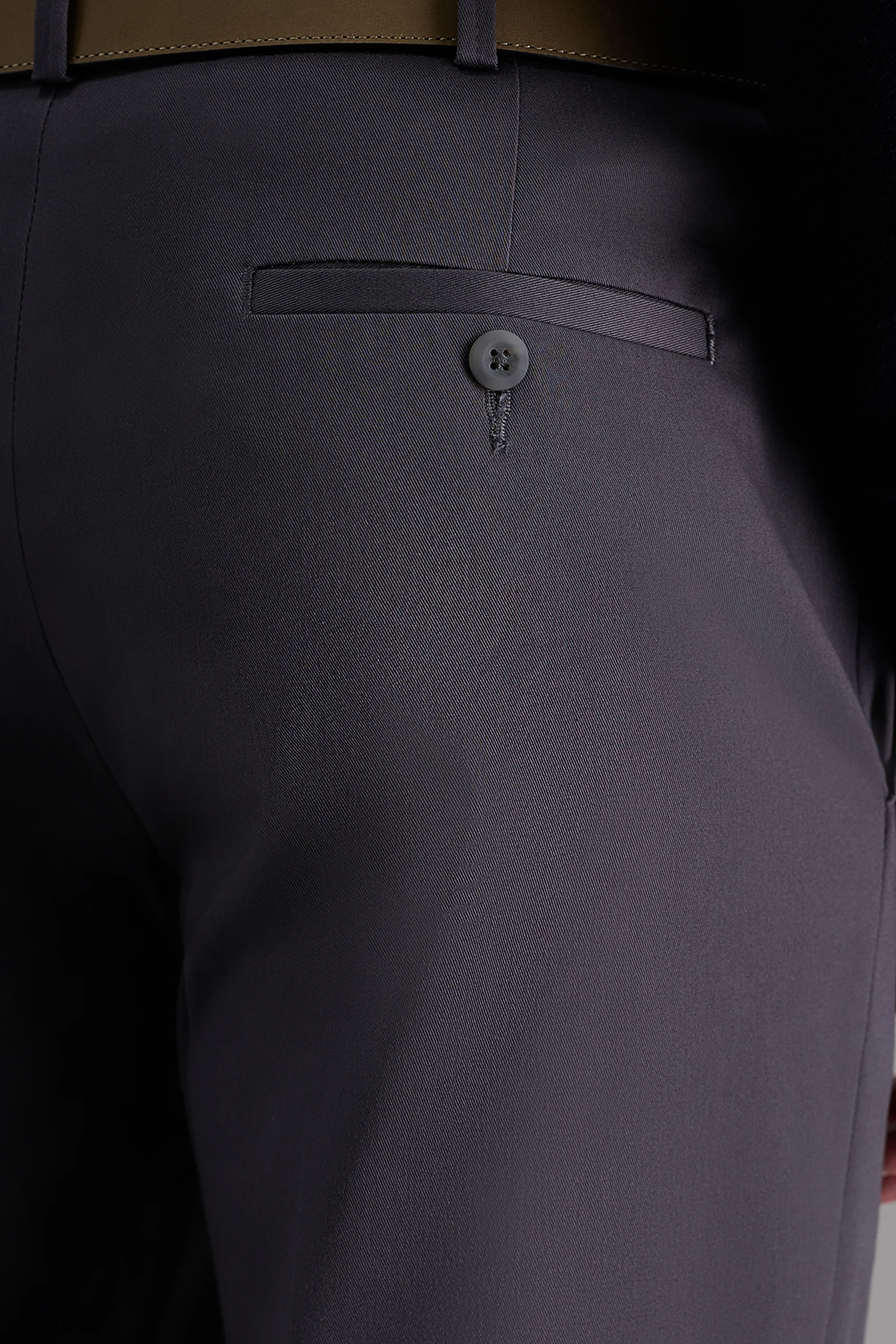 Iron Free Premium Khaki - Image 26