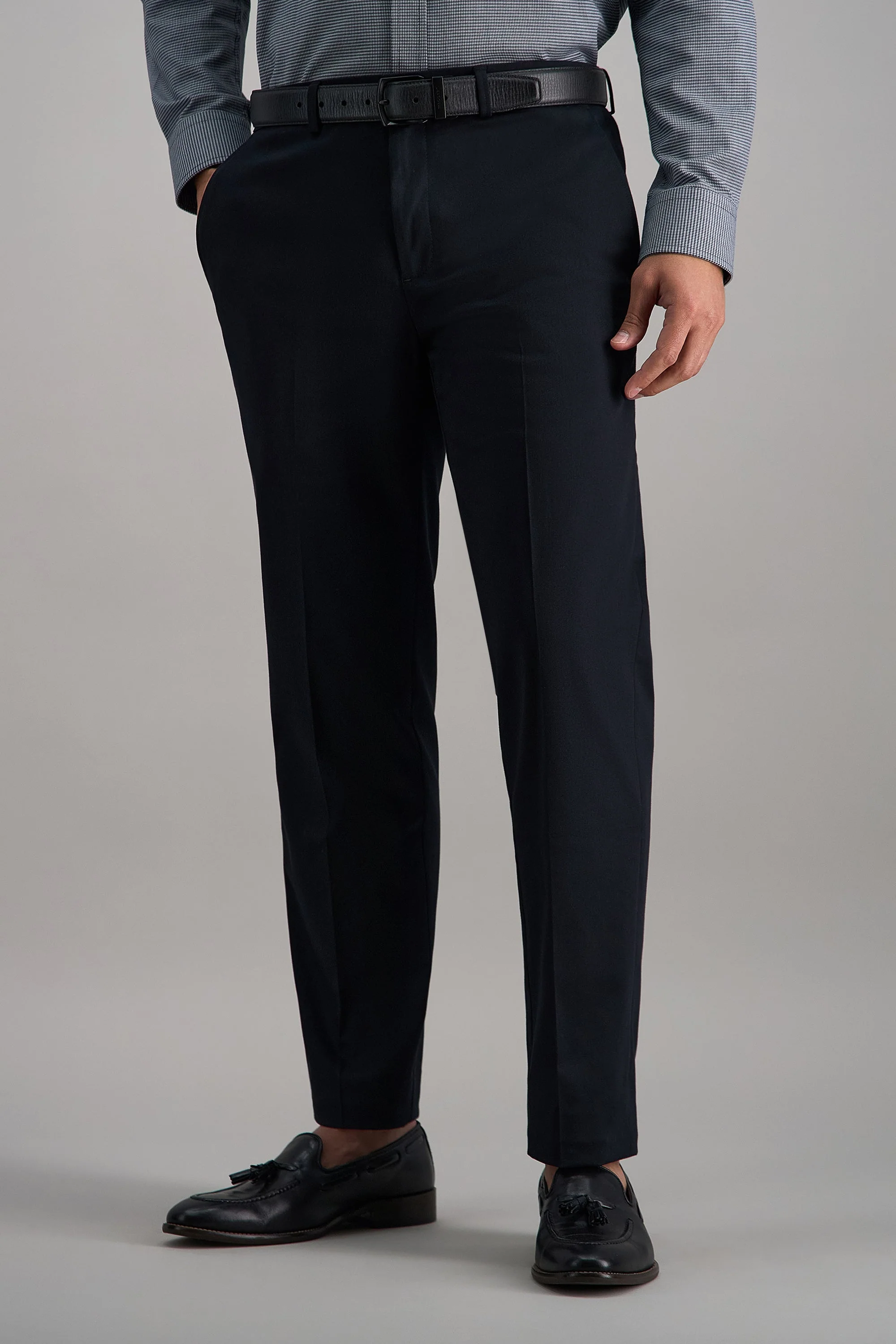 Iron Free Premium Khaki - Image 16