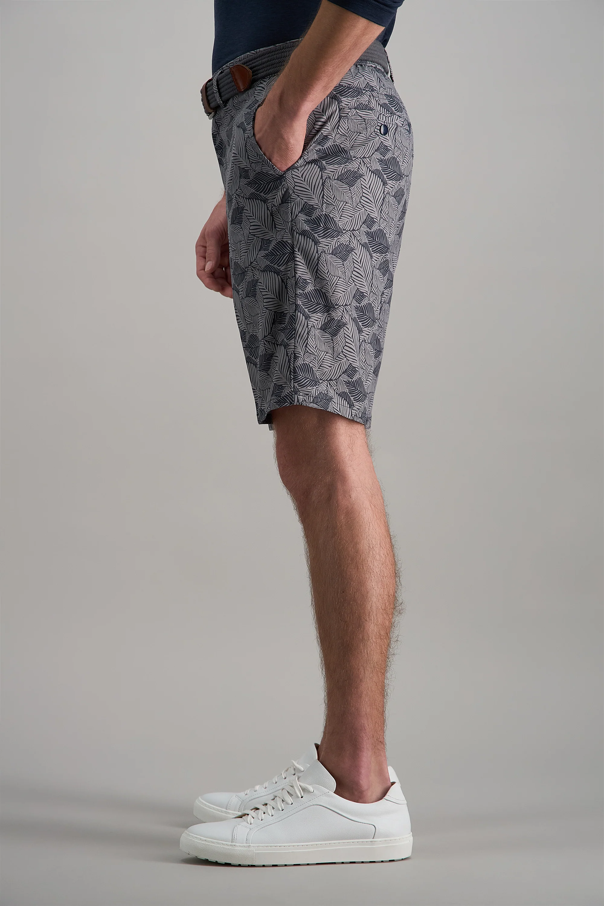 The Active Series™ Hybrid Leaves Print 9.5-inch Short - Image 5